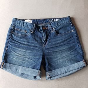 GAP Real Straight Denim (Jean) Shorts